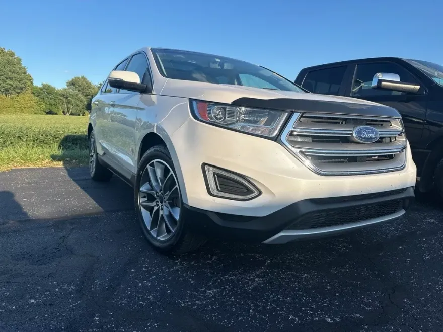 2018 Ford Edge Titanium photo 1