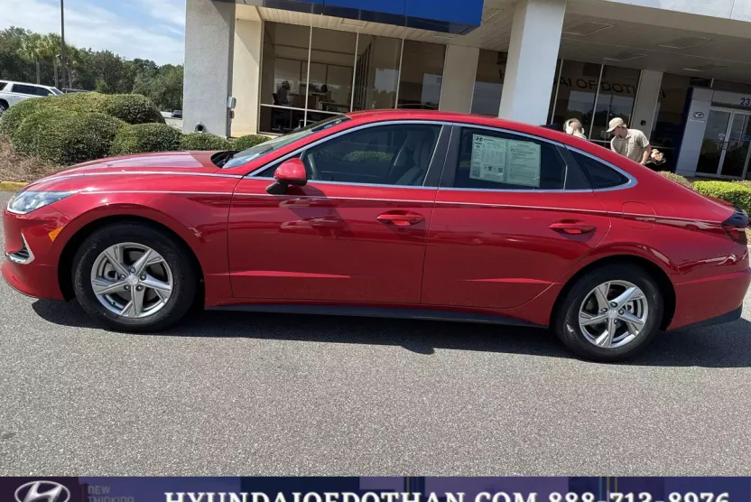 2021 Hyundai Sonata SE photo 1