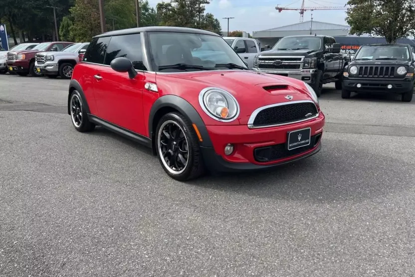 2011 Mini Cooper Hardtop Base photo 1