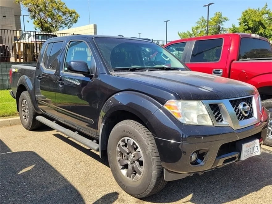2016 Nissan Frontier PRO-4X photo 1