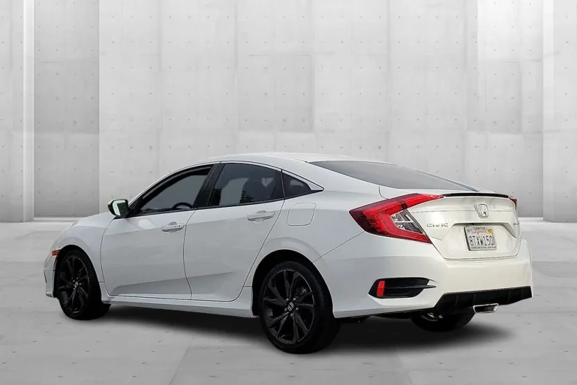 2020 Honda Civic Sport photo 1