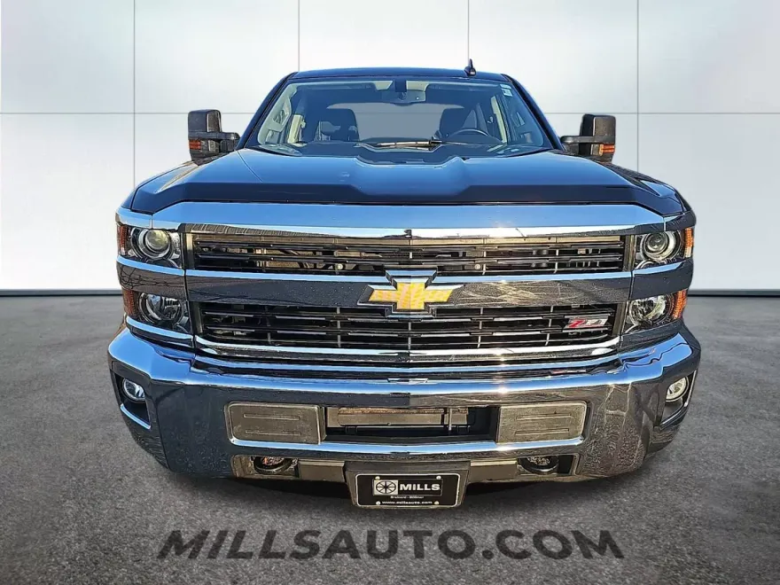 2015 Chevrolet Silverado 2500HD LT photo 1