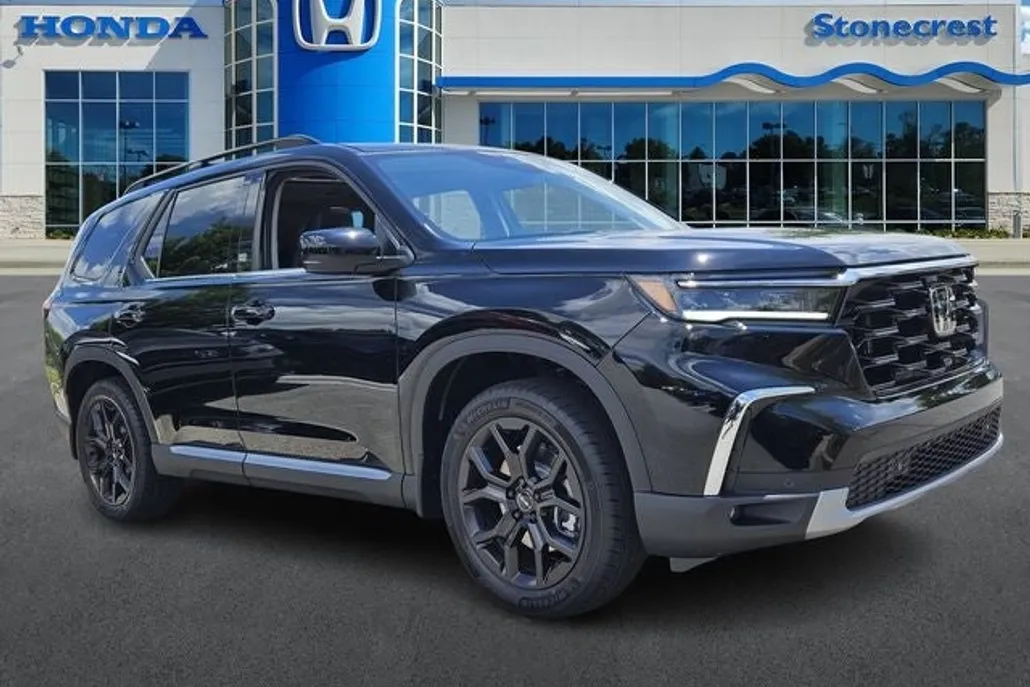 2025 Honda Pilot Touring photo 1