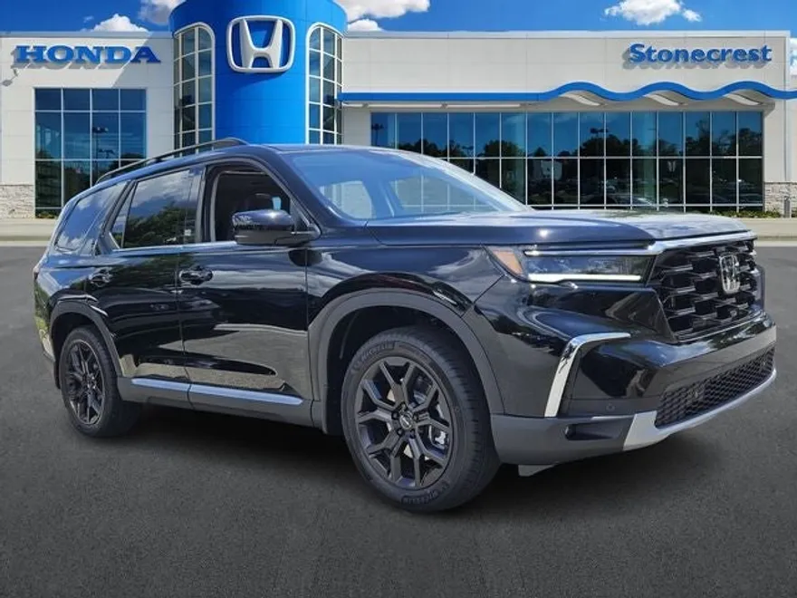 2025 Honda Pilot Touring photo 1