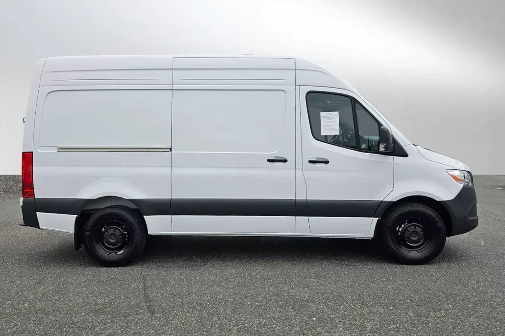 2025 Mercedes Benz Sprinter 2500 Standard Roof photo 1