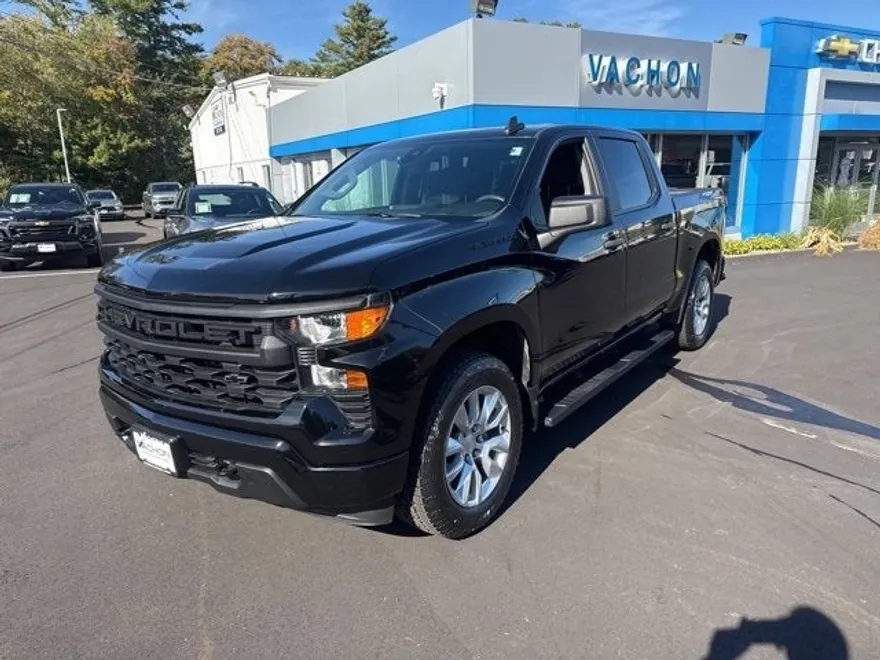 2022 Chevrolet Silverado 1500 Custom photo 1