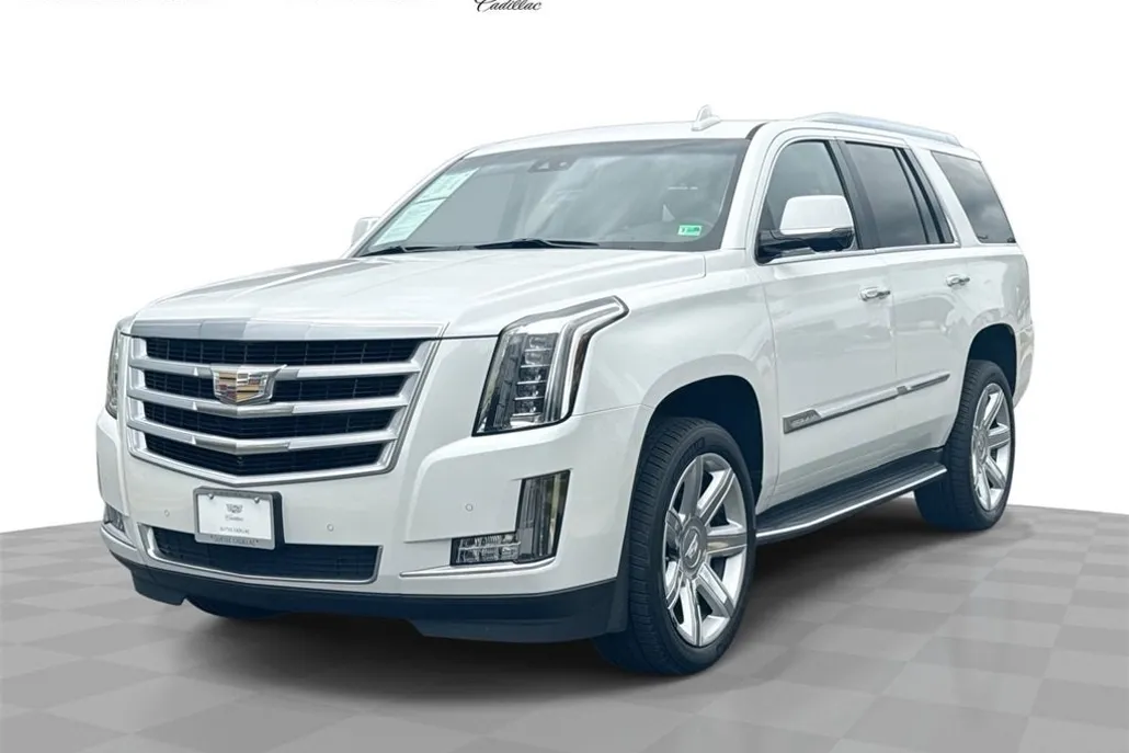 2016 Cadillac Escalade Luxury photo 1