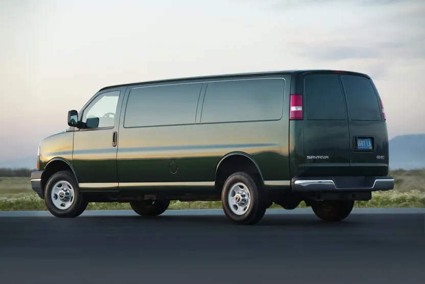 2018 Gmc Savana 2500 photo 1