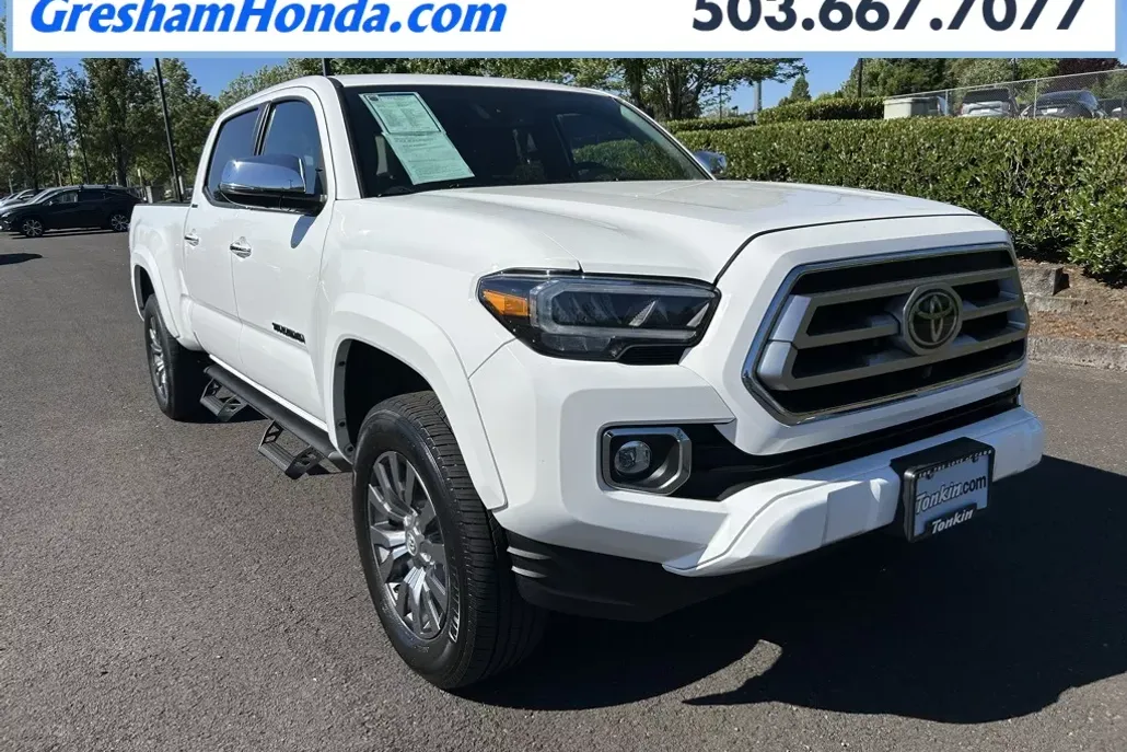 2023 Toyota Tacoma Limited V6 photo 1