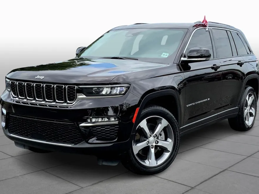 2022 Jeep Cherokee Limited 4xe photo 1