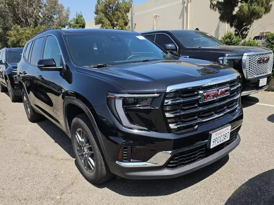 2025 Gmc Acadia Elevation photo 1