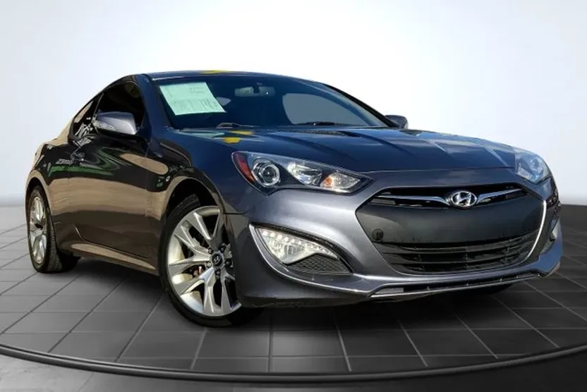 2016 Hyundai Genesis Coupe 3.8 photo 1