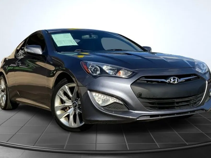 2016 Hyundai Genesis Coupe 3.8 photo 1