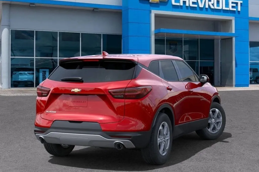 2025 Chevrolet Blazer 2LT photo 1