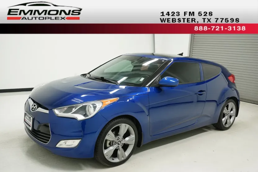 2017 Hyundai Veloster Value Edition photo 1