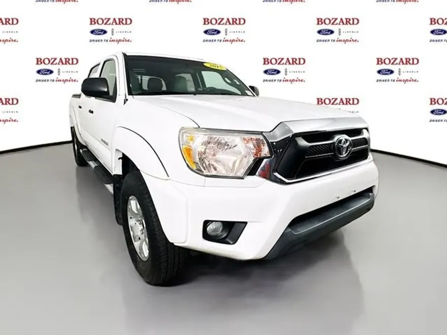 2015 Toyota Tacoma Base V6 photo 1