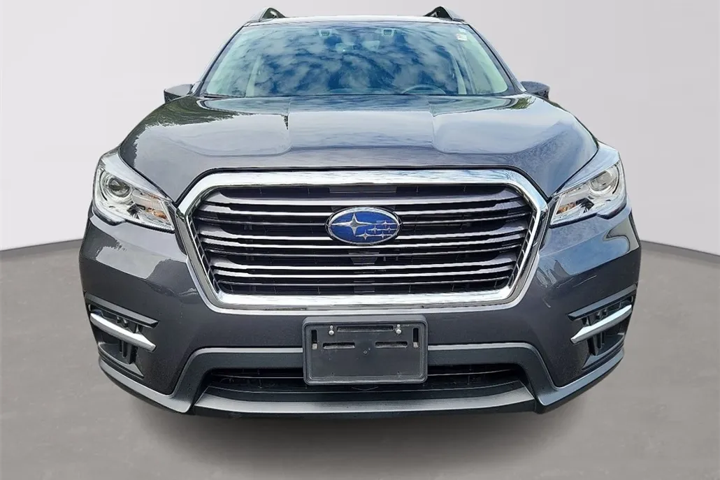 2022 Subaru Ascent Premium photo 1