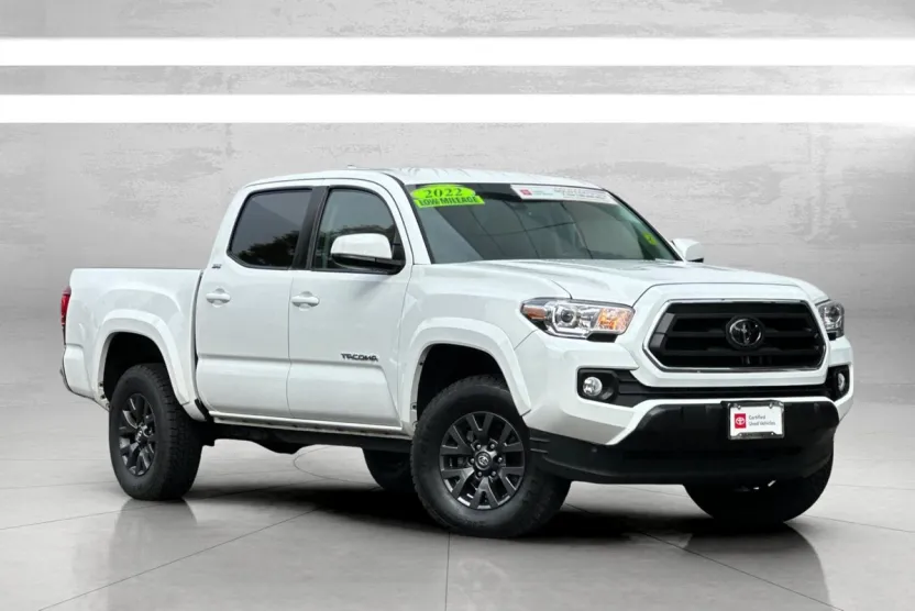 2022 Toyota Tacoma SR5 photo 1