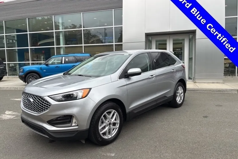 2023 Ford Edge SEL photo 1