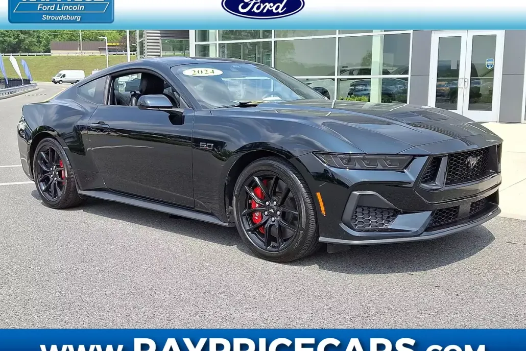 2024 Ford Mustang GT Premium photo 1
