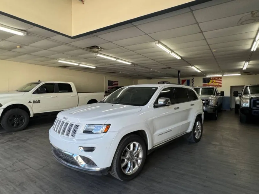 2014 Jeep Grand Cherokee Summit photo 1