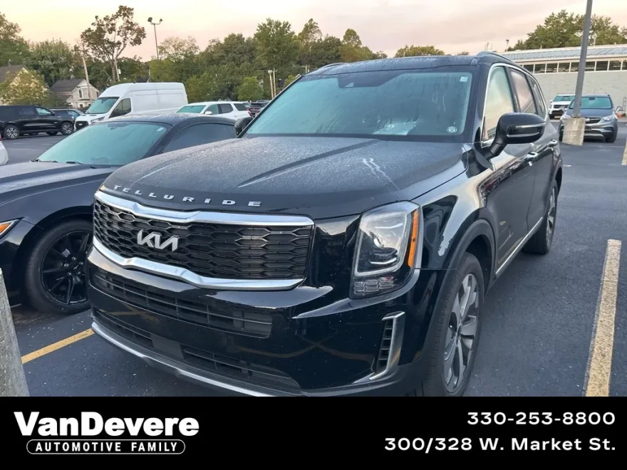 2022 Kia Telluride S photo 1