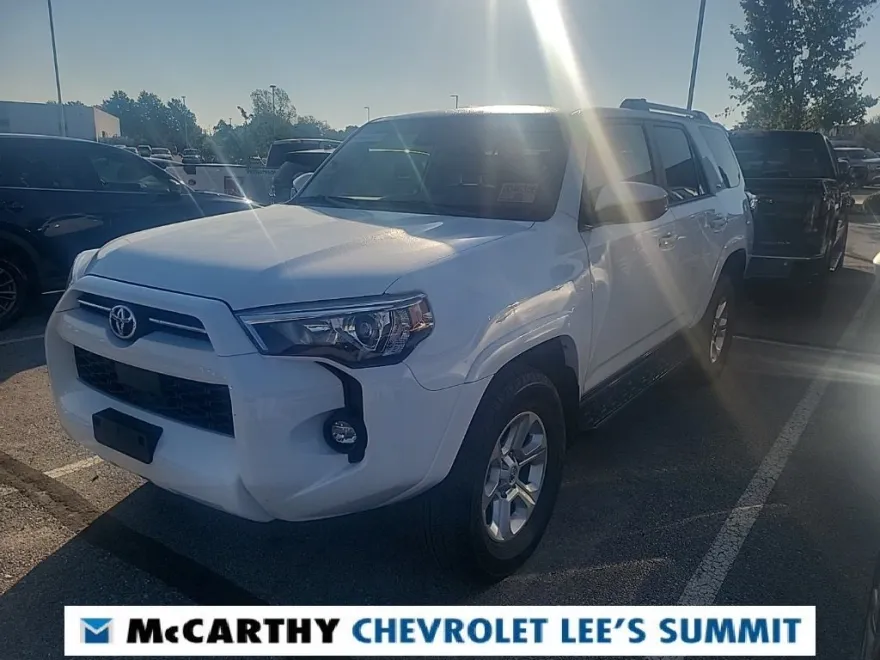 2024 Toyota 4Runner SR5 photo 1