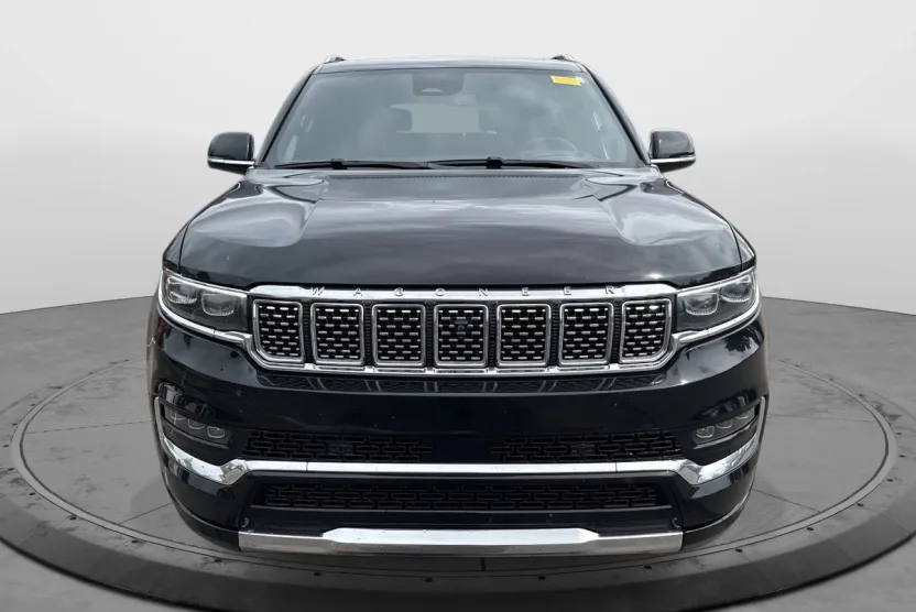 2023 Jeep Grand Wagoneer II photo 1