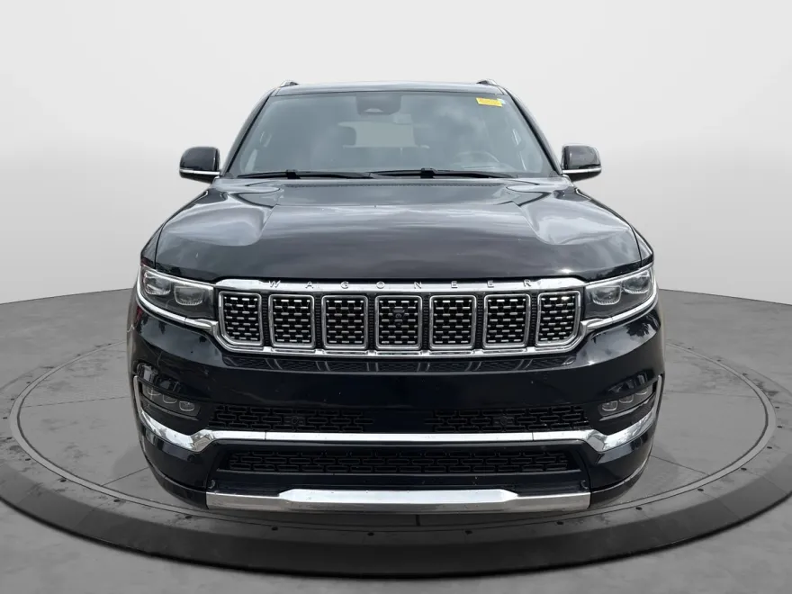 2023 Jeep Grand Wagoneer II photo 1
