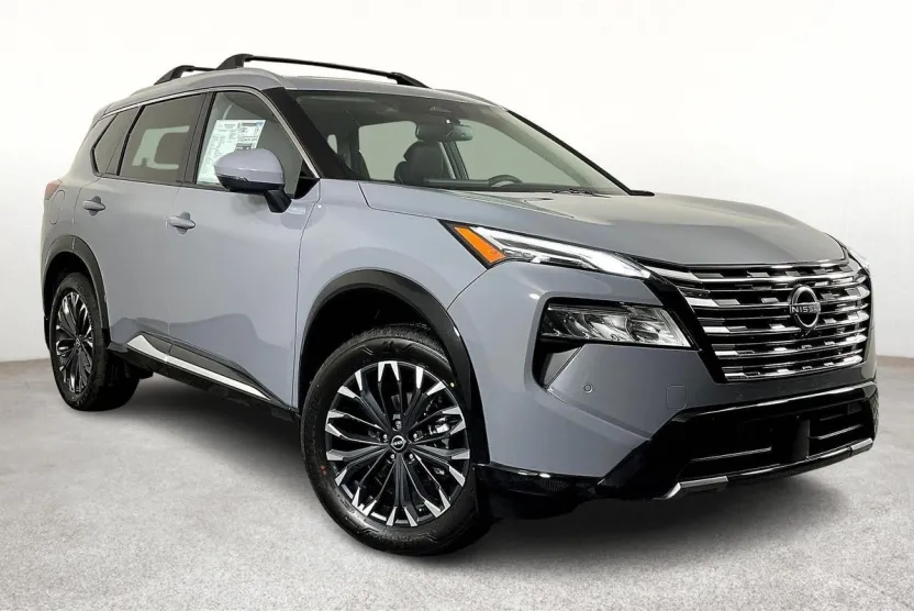 2025 Nissan Rogue Platinum photo 1