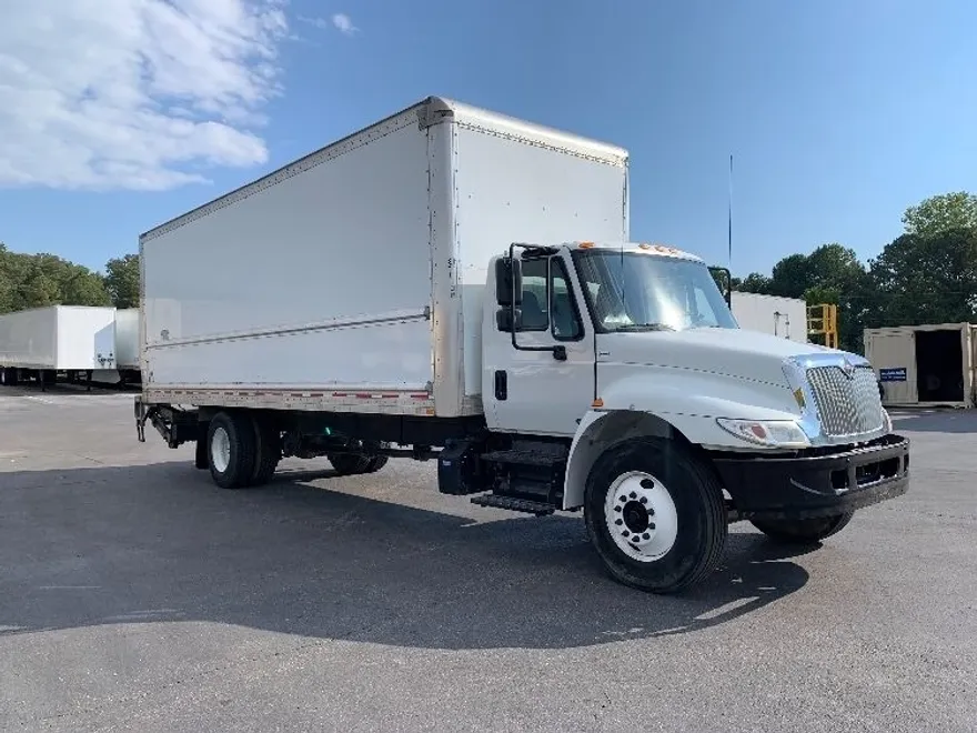 2019 International 4300 DuraStar 4300 photo 1