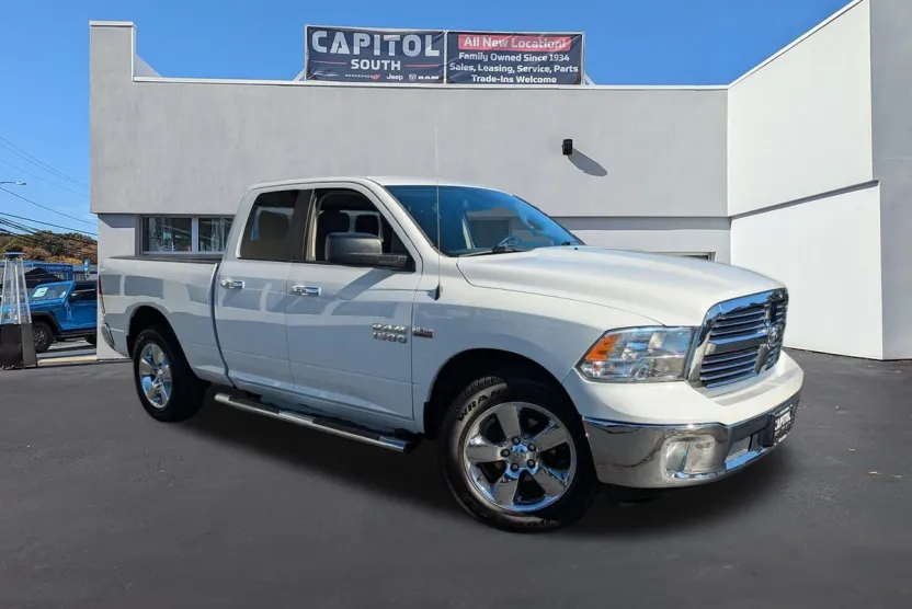 2016 Ram 1500 SLT photo 1