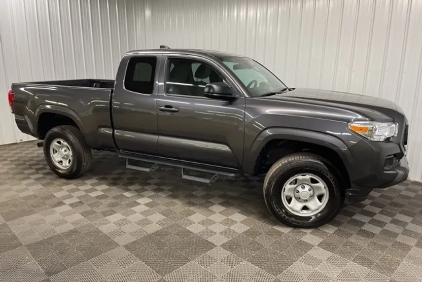 2023 Toyota Tacoma SR Access Cab photo 1