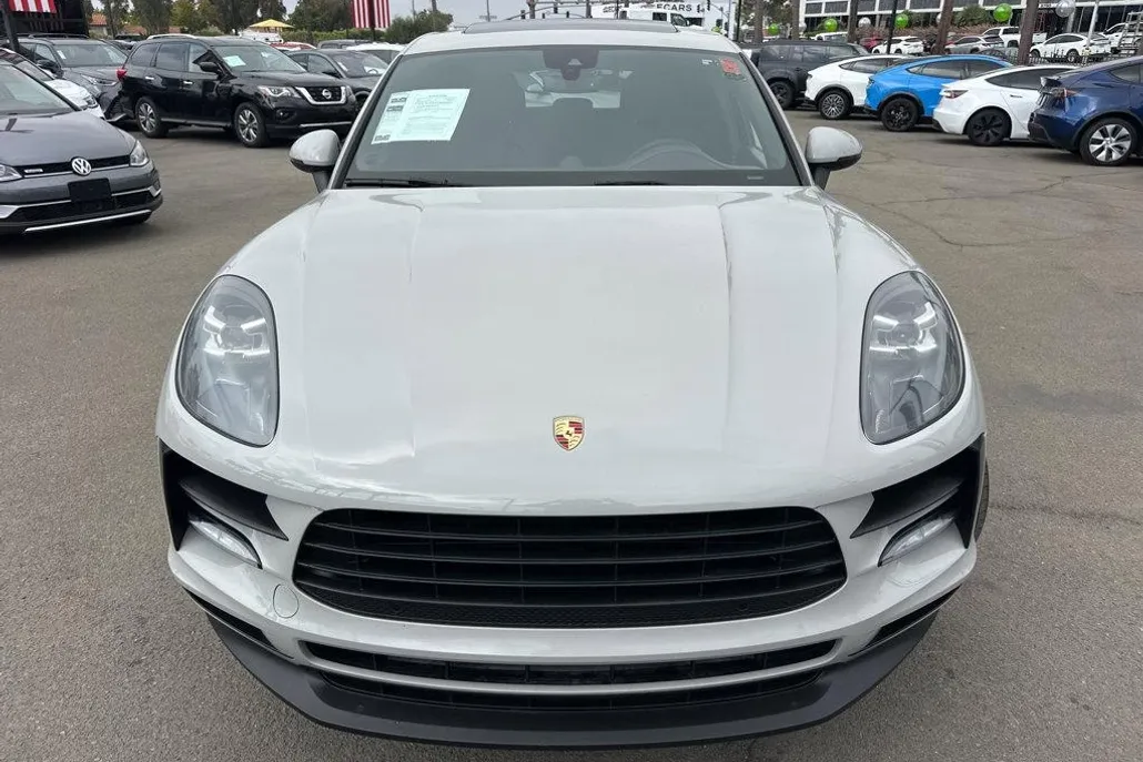 2019 Porsche Macan photo 1