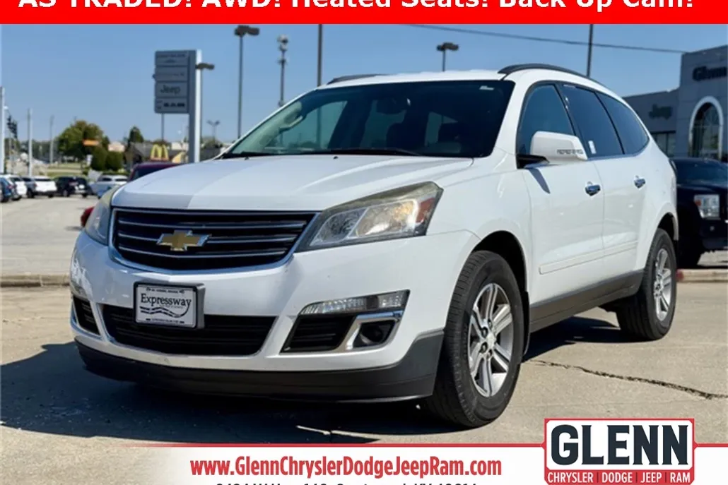 2016 Chevrolet Traverse 2LT photo 1