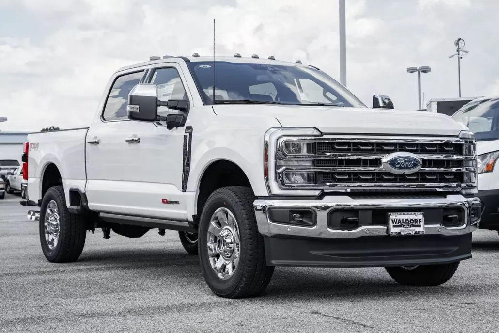 2025 Ford F-350 King Ranch photo 1