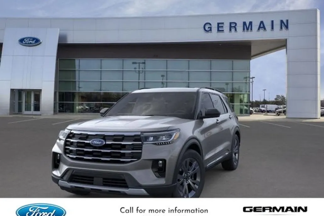 2025 Ford Explorer photo 1