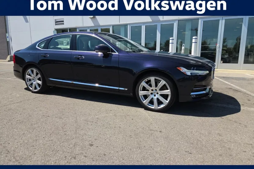 2017 Volvo S90 Inscription photo 1