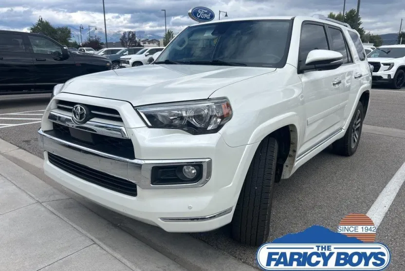 2020 Toyota 4Runner Limited photo 1