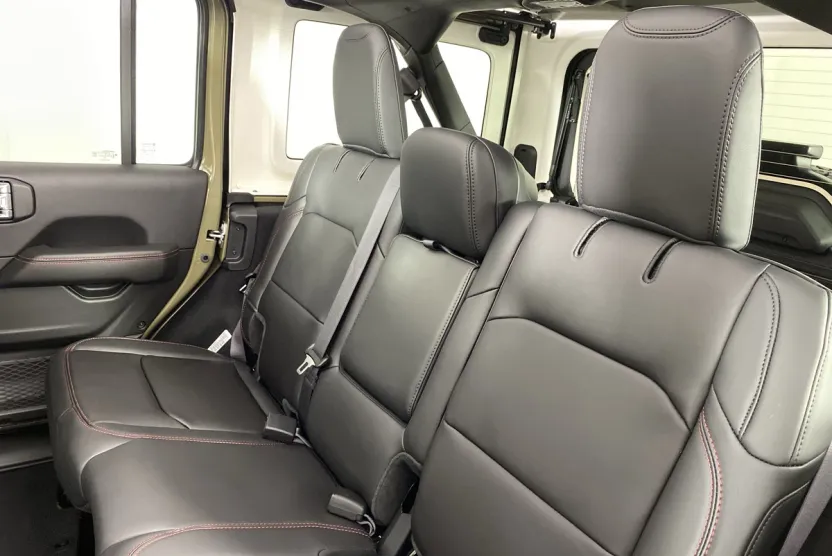 2025 Jeep Wrangler Rubicon photo 1