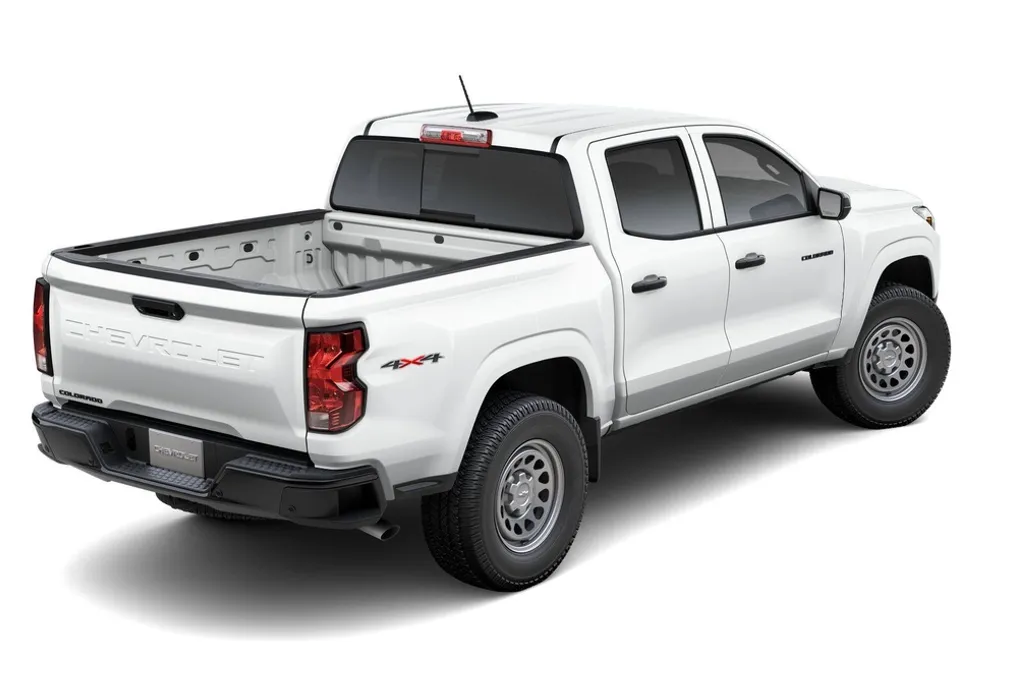 2025 Chevrolet Colorado Work Truck LT photo 1