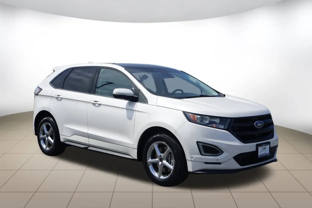 2016 Ford Edge Sport photo 1
