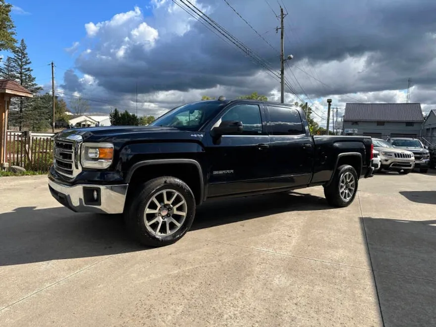 2014 Gmc Sierra SLE photo 1