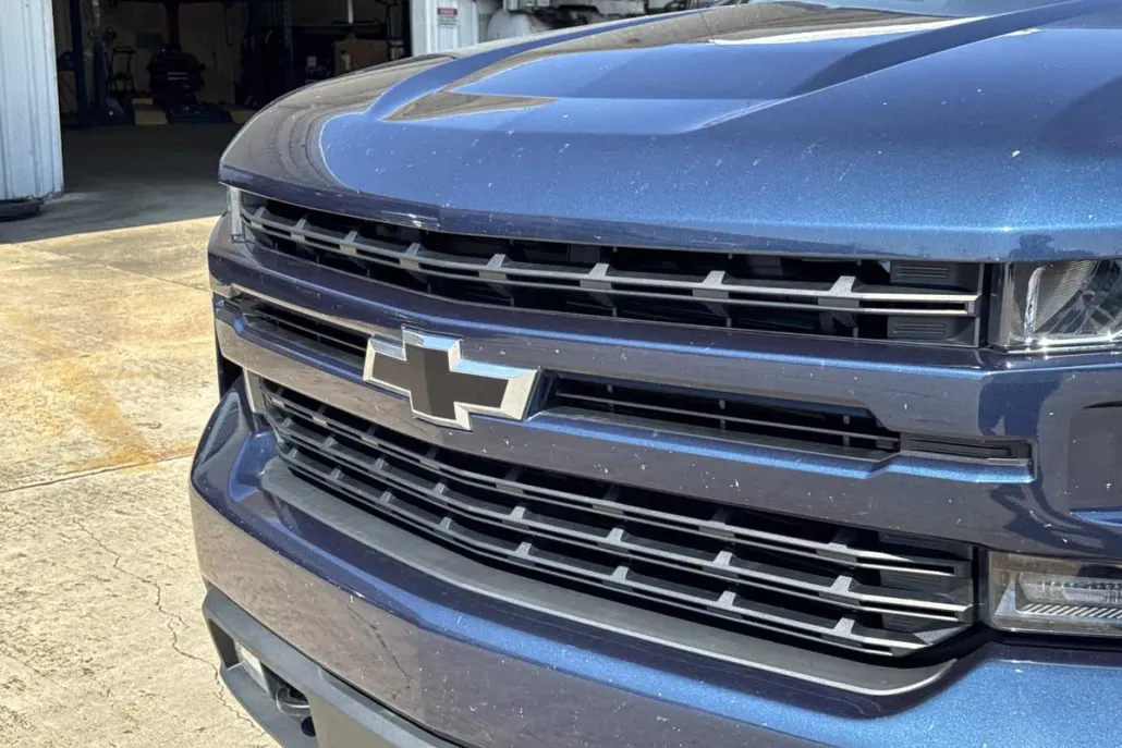 2021 Chevrolet Silverado RST photo 1