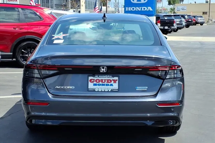 2025 Honda Accord Hybrid Touring photo 1