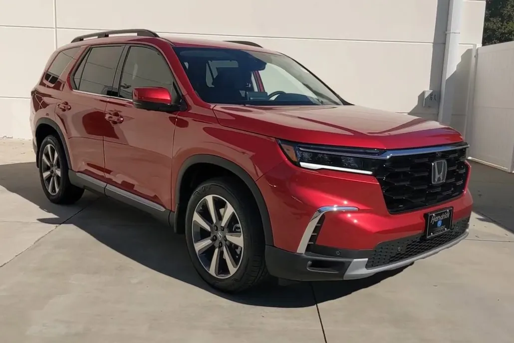 2025 Honda Pilot Elite photo 1
