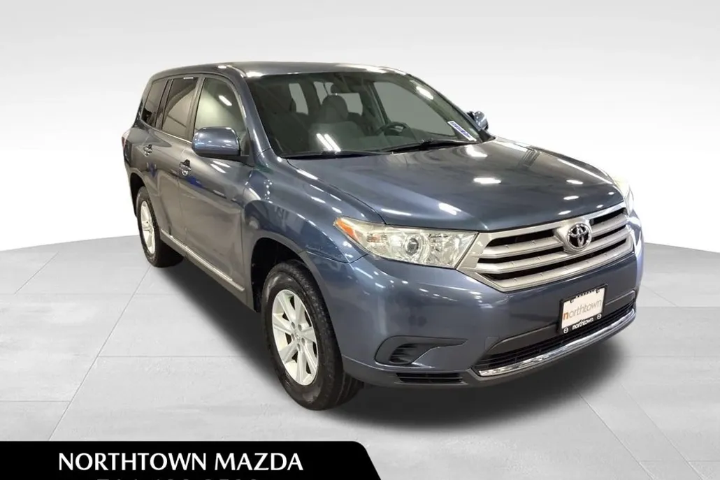 2013 Toyota Highlander Base Plus photo 1