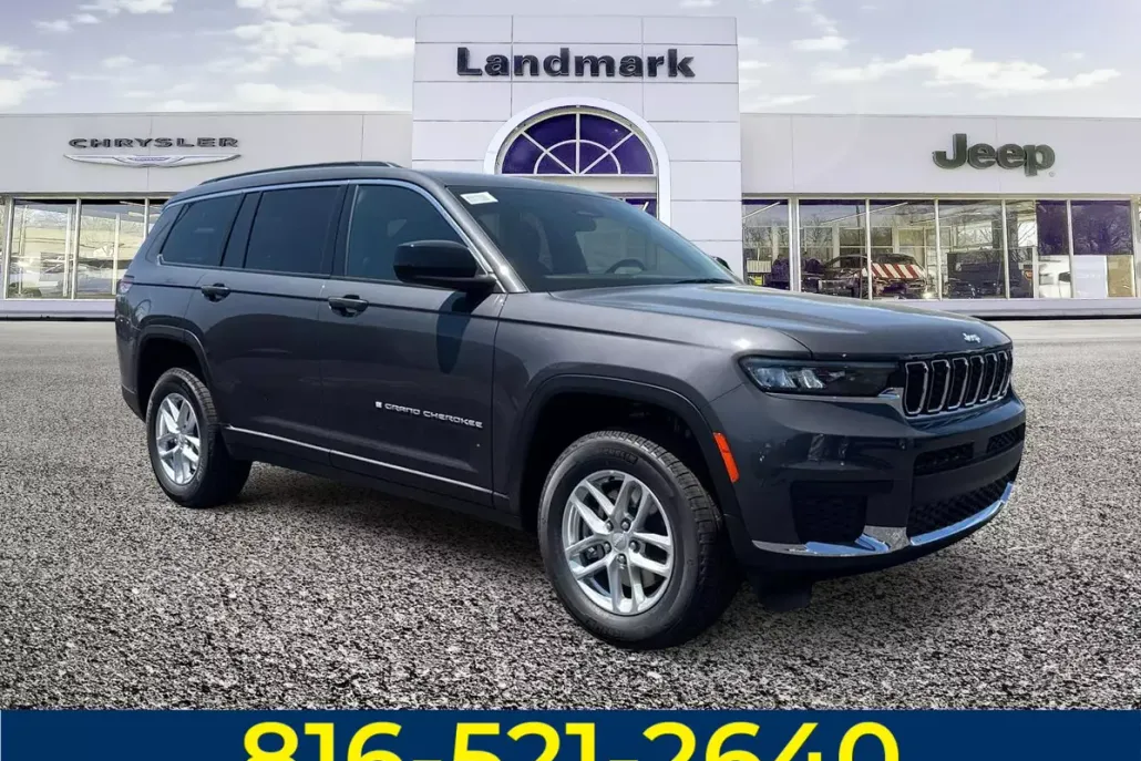 2025 Jeep Grand Cherokee Laredo photo 1