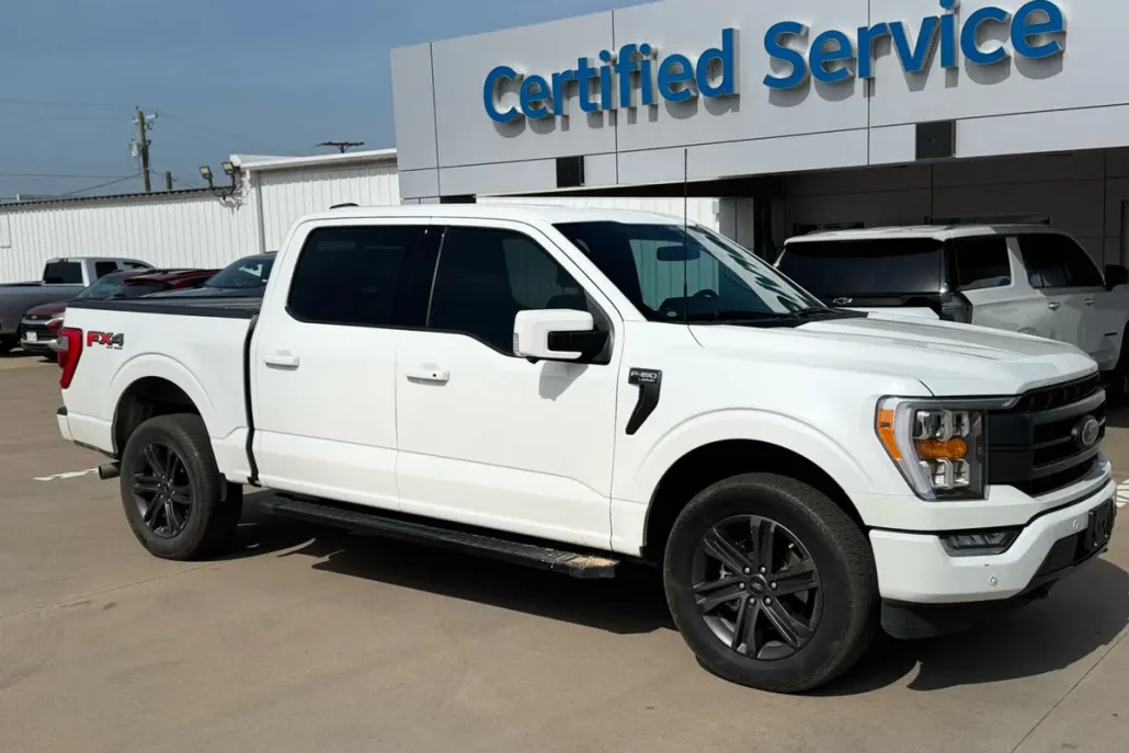2022 Ford F-150 Lariat photo 1