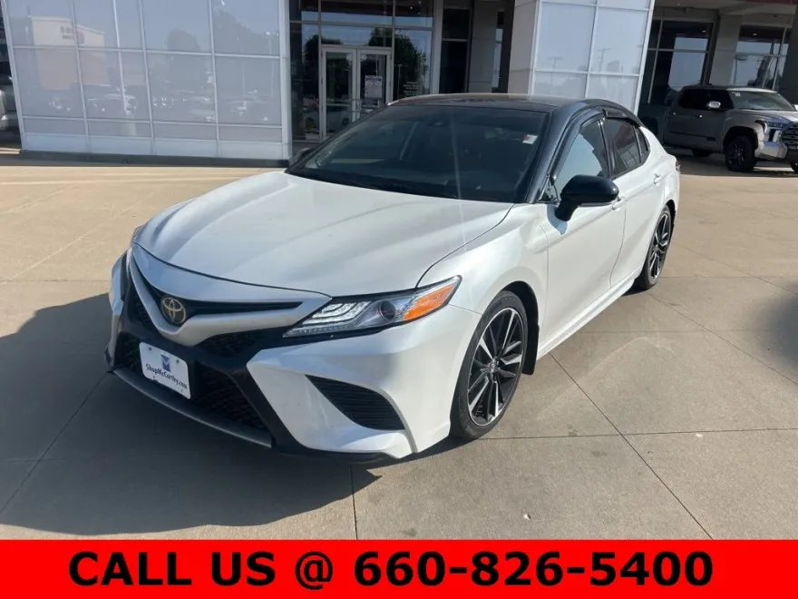 2020 Toyota Camry XSE V6 photo 1